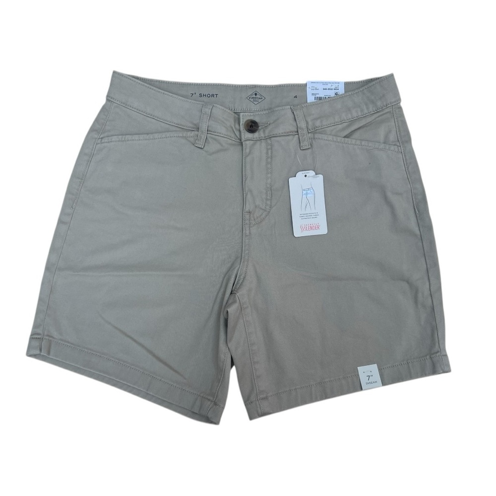 St. John's Bay Womens 7" Mid Rise Chino Short in Biscotti Size‎ 4 New with tags